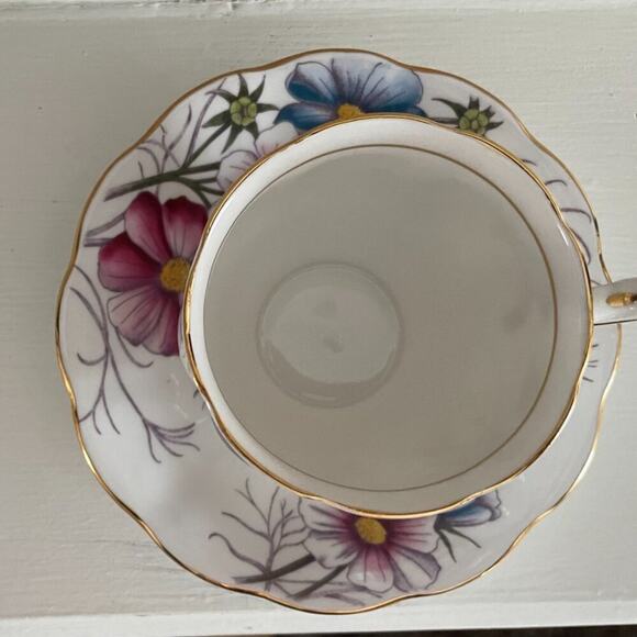 VTG Royal Albert Bone China Teacup & Saucer Flower of the Month Series Cosmos - Picture 6 of 8